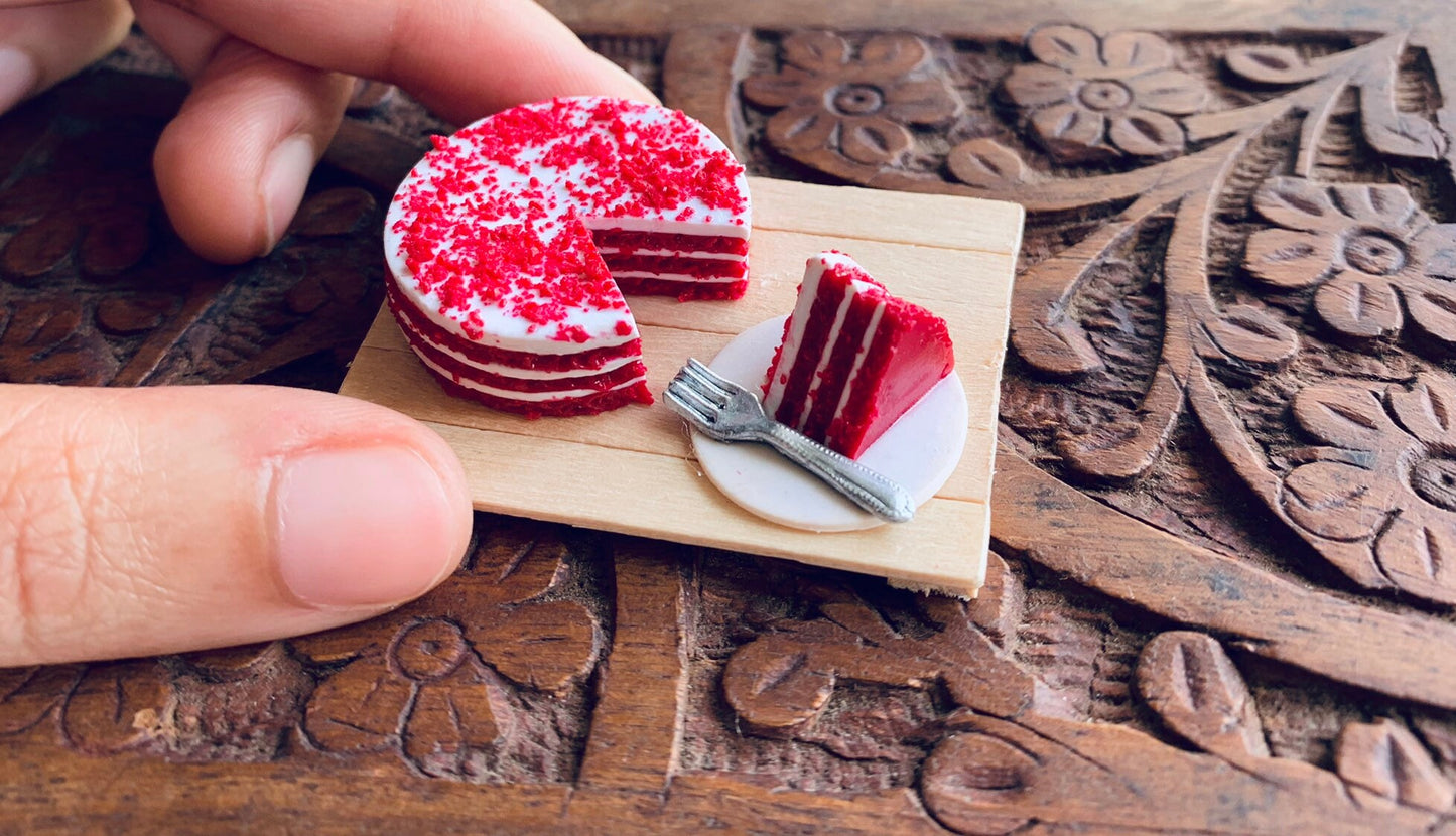 Miniature Red Velvet Cake, Refrigerator Magnet, Kitchen Magnet, Small Food Magnet, Cute Clay Magnet