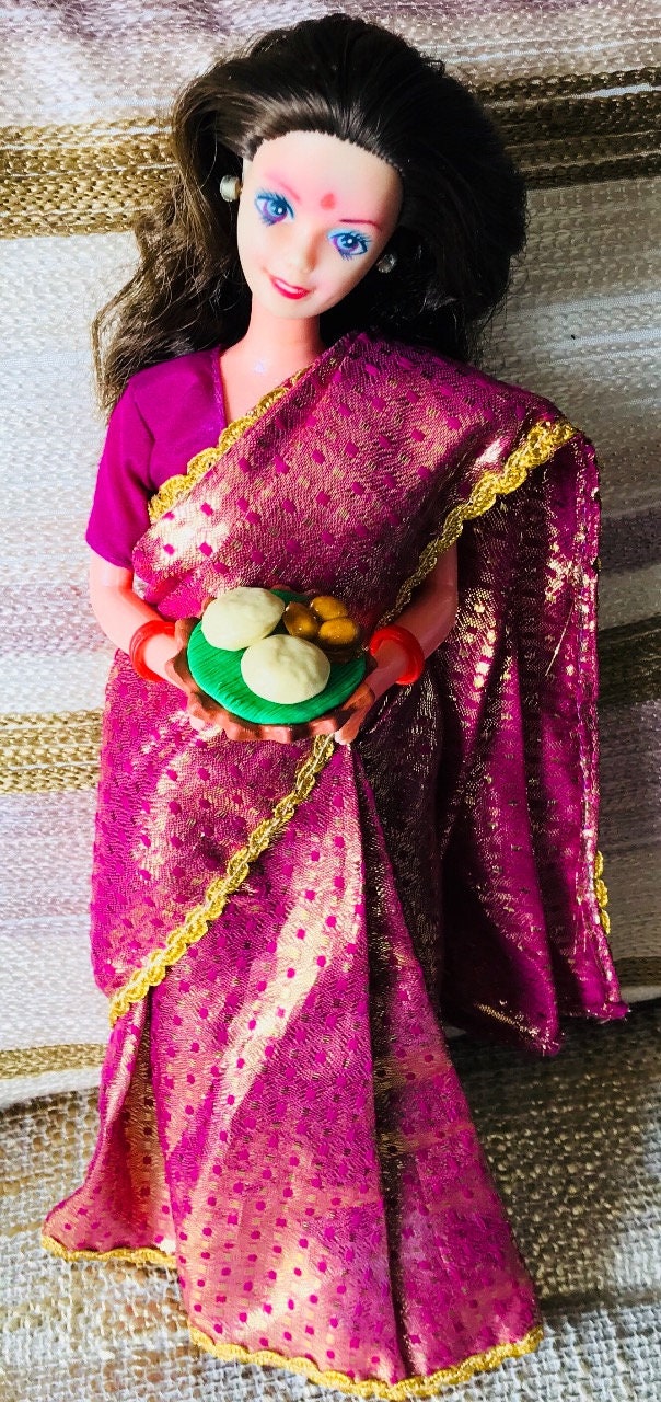 Indian Food Miniature Fridge Magnet, Dollhouse food, Miniature Luchi with Aloordam, 1:12 Scale