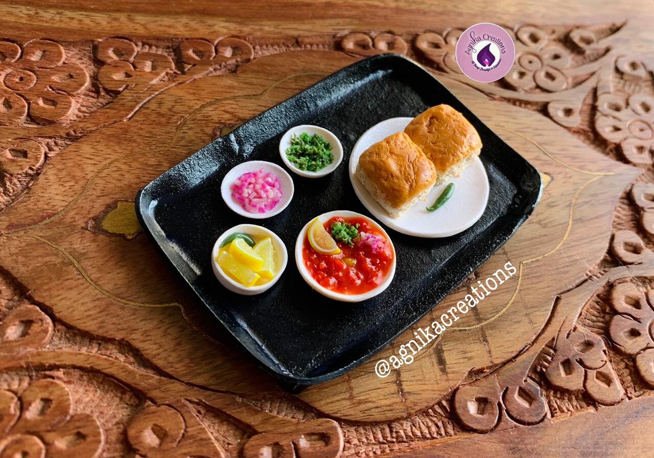Indian Food Fridge Magnet/Dollhouse food, Miniature Pav Bhaji, 1:12 Scale