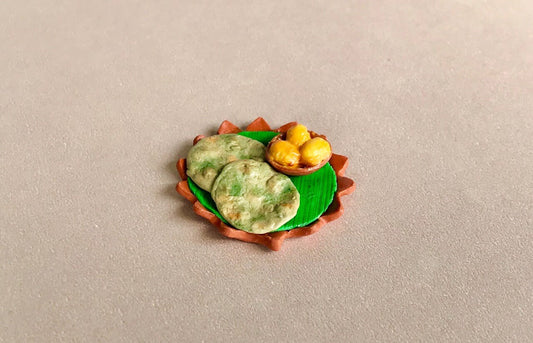Indian Food Miniature Fridge Magnet, Dollhouse food, Miniature Koraishutir Kochuri with Aloordam, 1:12 Scale