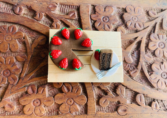 Miniature Chocolate Cake with Strawberries, Refrigerator Magnet, Kitchen Magnet, Small Food Magnet, Cute Clay Magnet