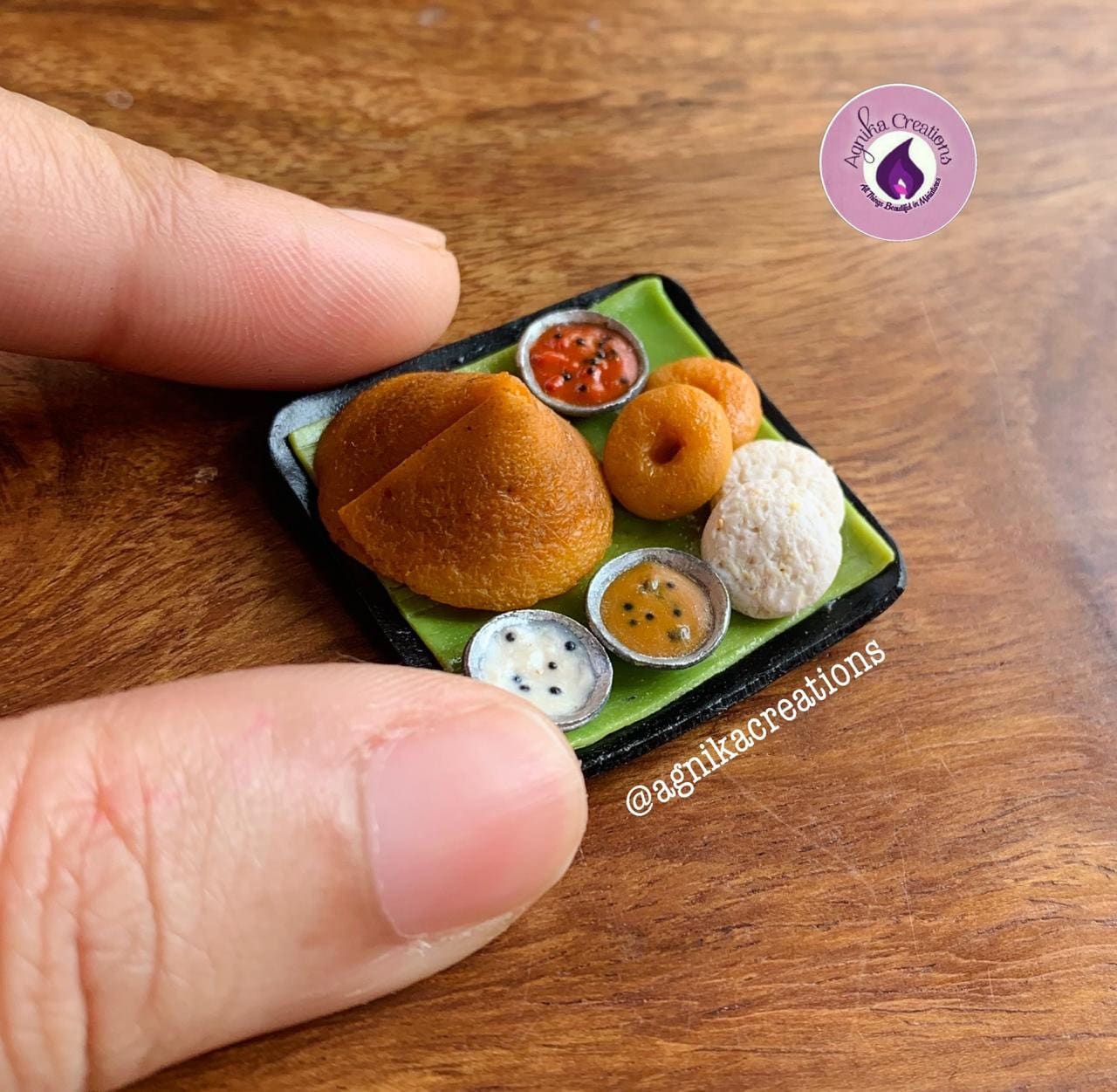 Miniature Cone Dosa with Idlis, Vadais and assorted chutneys, Refrigerator Magnet, Kitchen Magnet, Indian Food Magnet, Cute Clay Magnet