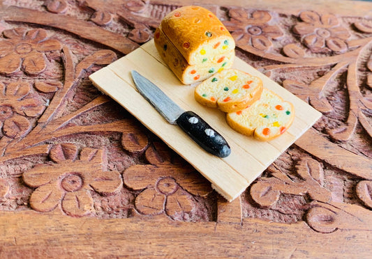 Miniature Fruit Cake Fridge Magnet, Food Magnet, Refrigerator Magnet, Kitchen Magnet, Small Food Magnet, Cute Clay Magnet
