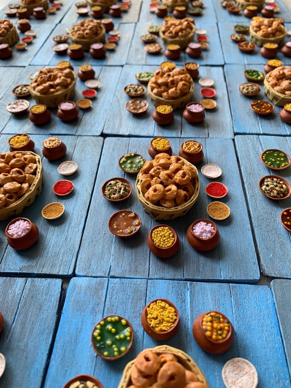 Indian Food,Handmade Dollhouse Food/Fridge Magnet - Miniature Preparation Board - Pani Puri/Phuchka/Gol Gappe, 1:12 Scale