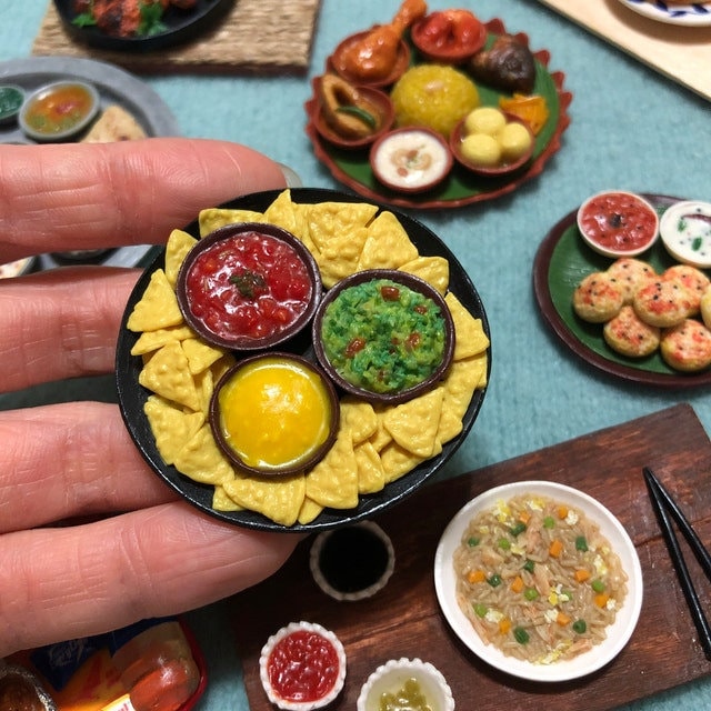 Handmade Dollhouse Food/Fridge Magnet - Mexican Nachos Tortilla Chips with Guacamole, Salsa and Cheese Dip