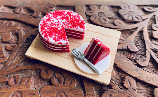 Miniature Red Velvet Cake, Refrigerator Magnet, Kitchen Magnet, Small Food Magnet, Cute Clay Magnet