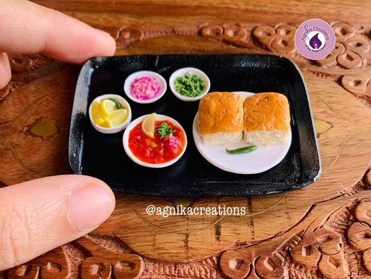 Indian Food Fridge Magnet/Dollhouse food, Miniature Pav Bhaji, 1:12 Scale