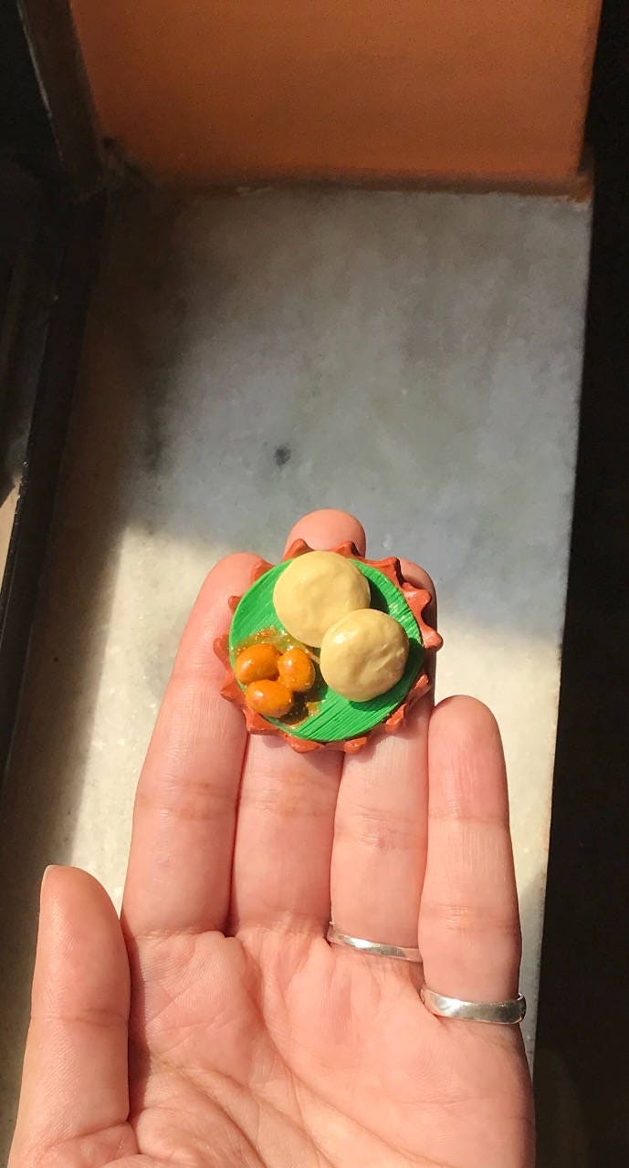 Indian Food Miniature Fridge Magnet, Dollhouse food, Miniature Luchi with Aloordam, 1:12 Scale