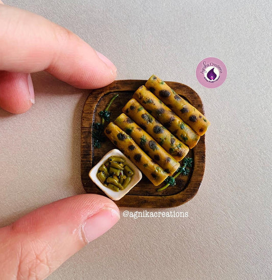 Indian Food Fridge Magnet, Handmade Dollhouse Food, Miniature Methi Thepla with Mirchi ka Aachar, 1:12 Scale