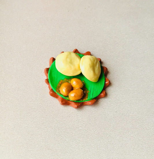 Indian Food Miniature Fridge Magnet, Dollhouse food, Miniature Luchi with Aloordam, 1:12 Scale