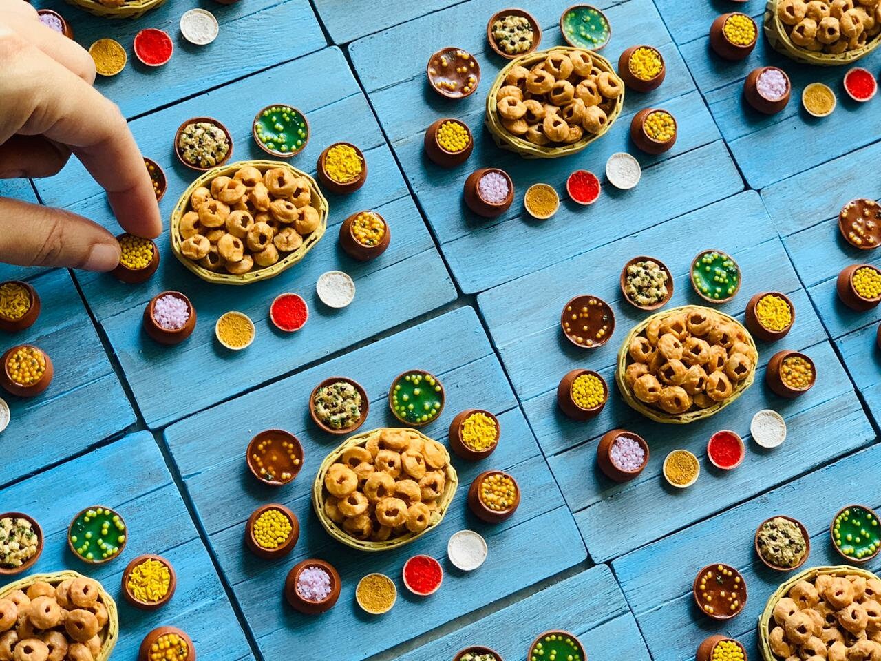 Indian Food,Handmade Dollhouse Food/Fridge Magnet - Miniature Preparation Board - Pani Puri/Phuchka/Gol Gappe, 1:12 Scale