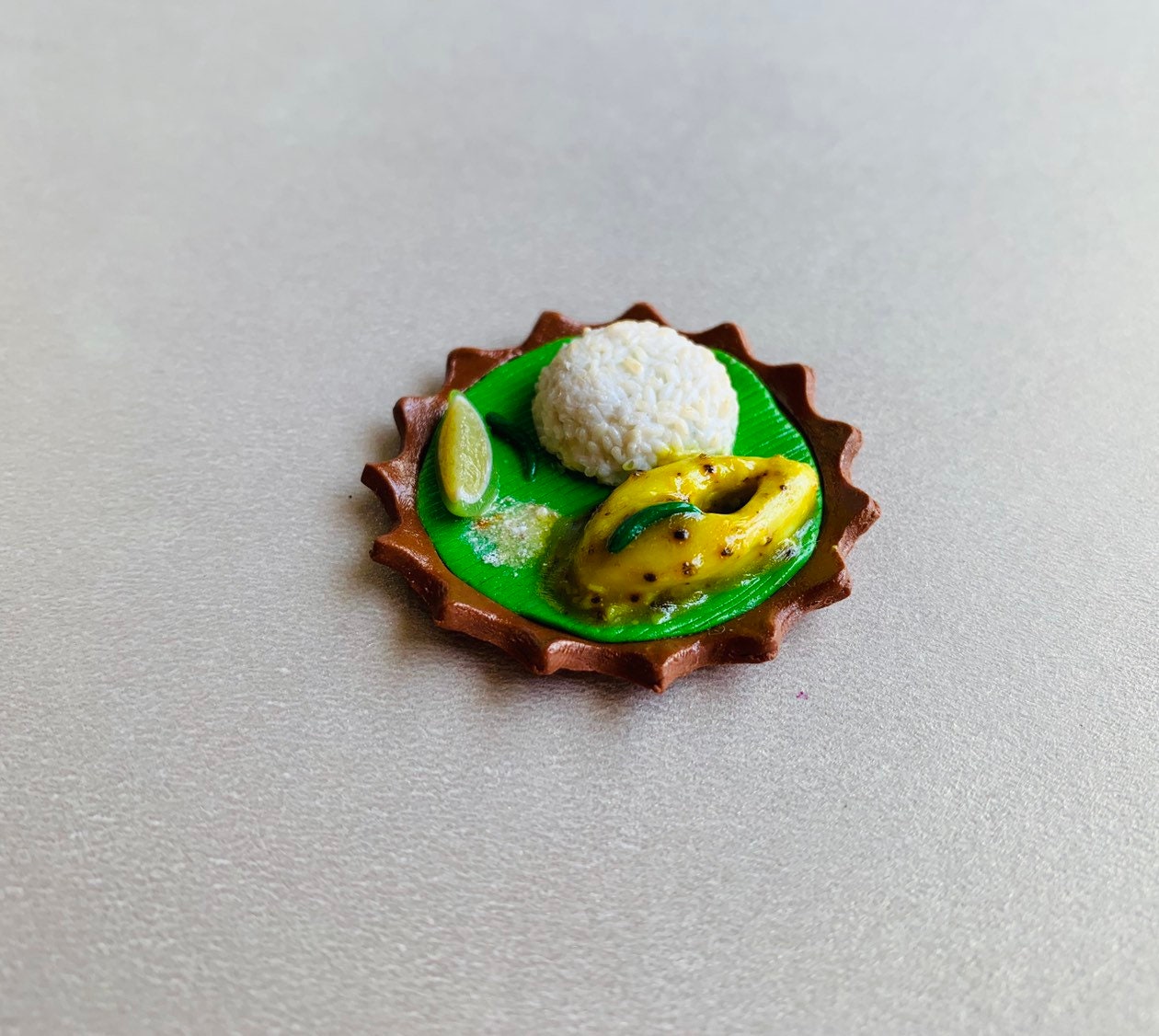 Indian Food Miniature Fridge Magnet, Dollhouse food, Miniature Sorshe Ilish, 1:12 Scale